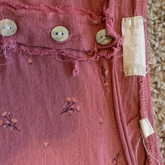 BABYDOLL DISTRESS LONGSLEEVE - Picture 4 of 5